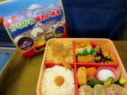 【駅弁】崎陽軒「冬のかながわ味わい弁当」期間限定弁当をJR新宿駅構内で発見したので食べてみた