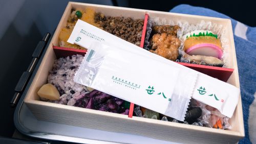 駅弁「幕の内弁当 明日香(笹八調製)」近鉄鶴橋駅にて