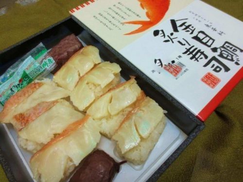 【小田原駅弁】久々に東華軒「金目鯛炙り寿司」酢飯の味がしっかり効いた大人の味