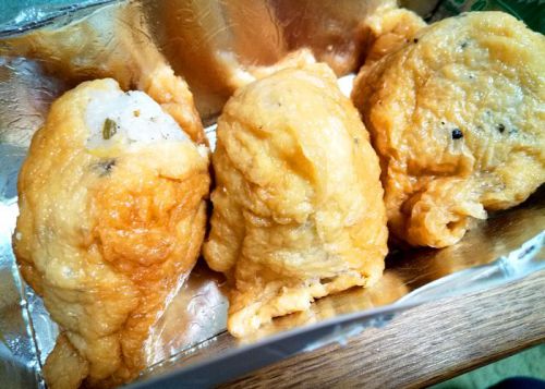 いづ重@祇園の焼き九条ネギ入り大人のいなり寿司