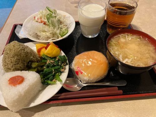 【鱒寿司】ご機嫌な朝食キタ━━━(゚∀゚)━━━!!