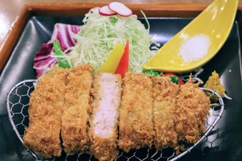 【悲報】食通「トンカツにソースかけるな」