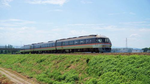富山駅「健康黒とろろ昆布弁当」(700円)~ありそうで無かった富山のソウルフード駅弁!