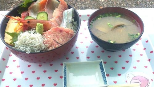ガルパンの海鮮丼w【(・∀・)イイ!!】