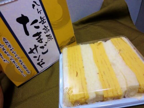 【山梨駅弁】ガツンと厚焼き!丸政「八ヶ岳高原たまごサンド」中央線小淵沢駅弁屋の人気サンド
