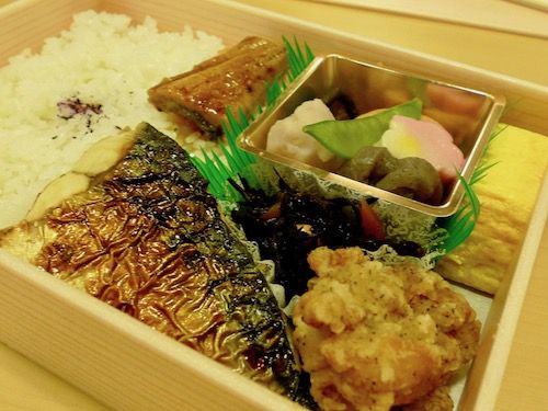 駅弁 京都太秦名物 ロケ弁当 1010円 京都駅
