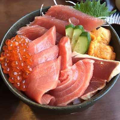 【画像あり】海鮮丼食える奴ってすごくね?