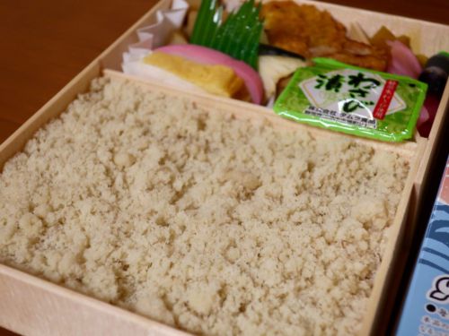 桃中軒・鯛めし弁当の口コミレポート〜東京駅の駅弁